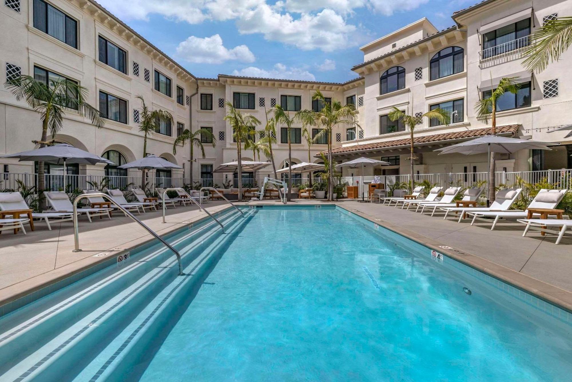 Cambria Hotel Calabasas Exterior foto